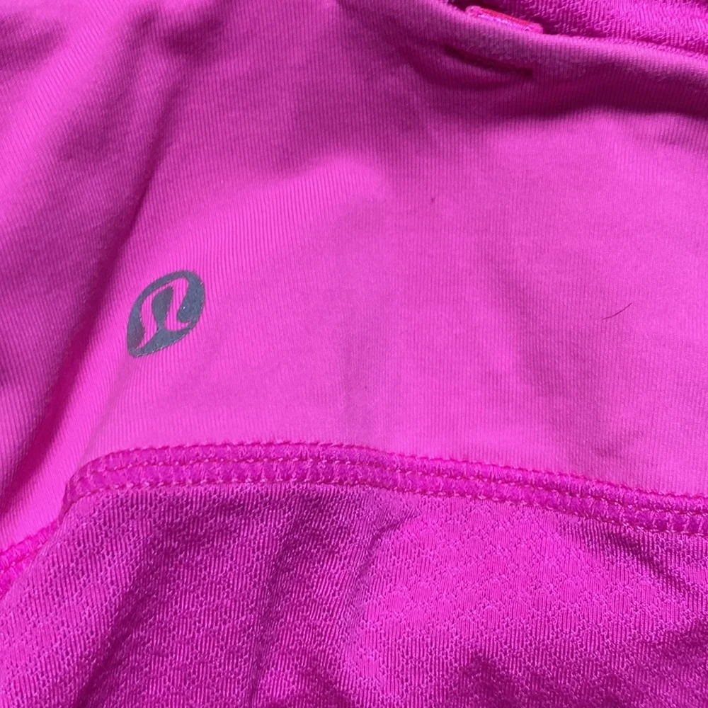 Lululemon Pink Swim Athletic Yoga Top 4